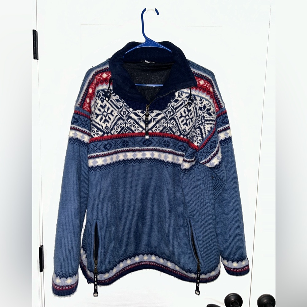 Nor Wear sweater